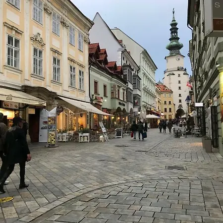 Mira 2 Apartmán Bratislava